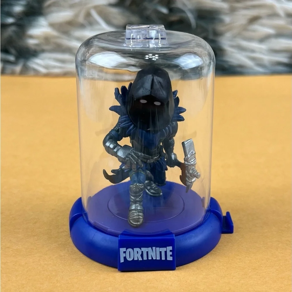 Fortnite Domez Raven Minifigure 3